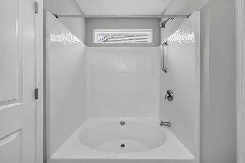 Bath - 101 Constantine Way, Greer, SC 29650 photo 2 of 3