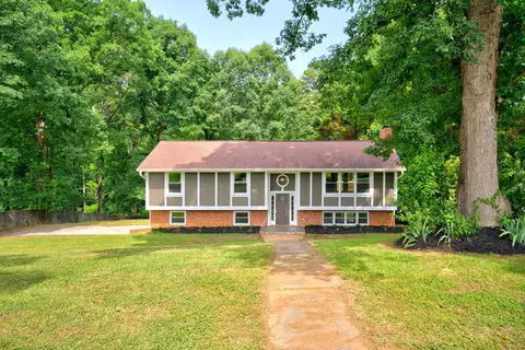4727 Worden Dr, Spartanburg, SC 29301