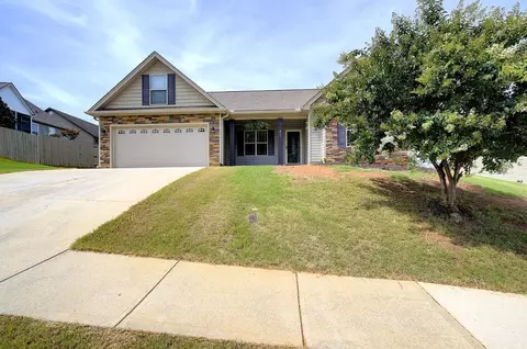 411 Shoreline Blvd, Boiling Springs, SC 29316