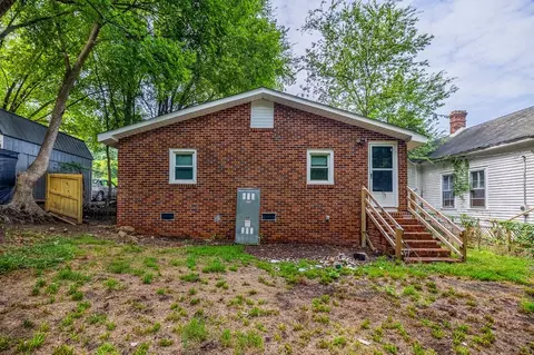 210 E Hampton St, Laurens, SC 29360 photo 21