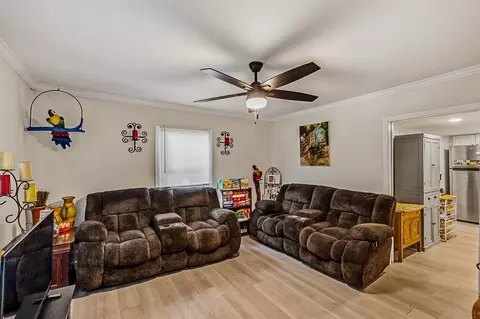 210 E Hampton St, Laurens, SC 29360 photo 7