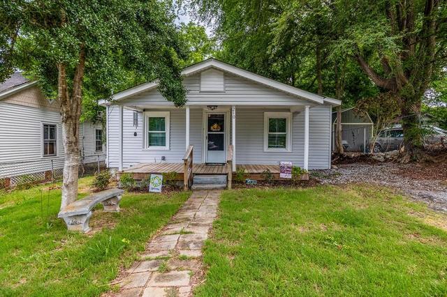210 E Hampton St, Laurens, SC 29360