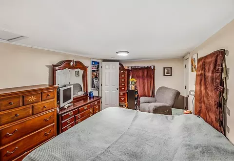 210 E Hampton St, Laurens, SC 29360 photo 15