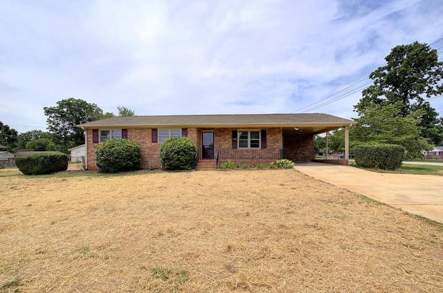29 Venus St, Inman, SC 29349
