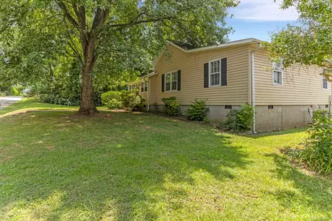 11 Beech St, Spartanburg, SC 29303