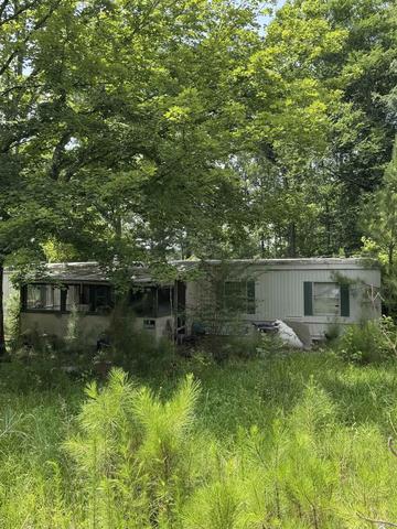 659 Dovefield Rd, Cross Hill, SC 29332