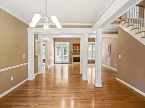 Living - 240 Cedar Bluff Dr, Moore, SC 29369 photo 1 of 9