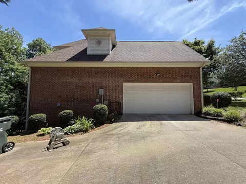 Exterior - 240 Cedar Bluff Dr, Moore, SC 29369 photo 3 of 4