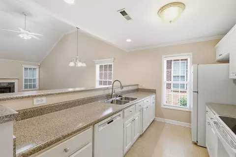 325 Rexford Dr, Moore, SC 29369 photo 4