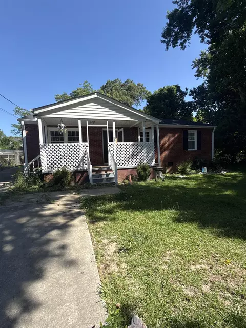 53 Templewood Dr, Greenville, SC 29611
