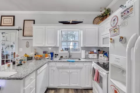 Kitchen - 316 Rexford Dr, Moore, SC 29369 photo 2 of 2