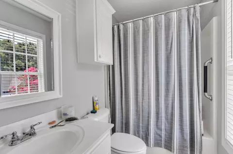 Bath - 316 Rexford Dr, Moore, SC 29369 photo 2 of 2