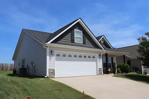 306 Highland Springs Loop, Inman, SC 29349