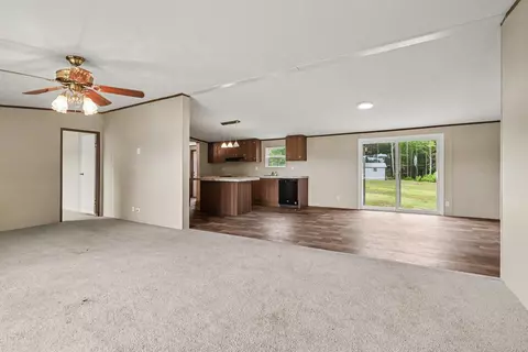 Living - 205 Dillon St, Chesnee, SC 29323 photo 1 of 2