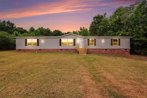 205 Dillon St, Chesnee, SC 29323
