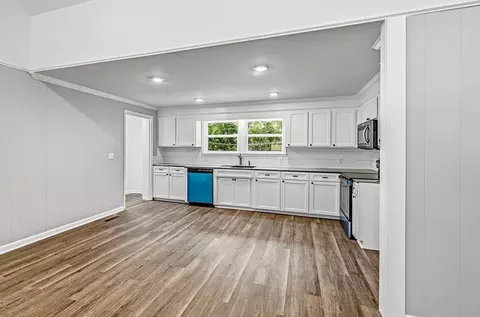 139 E Forest Dr, Union, SC 29379 photo 10