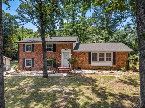 834 Pine Creek Dr, Greenville, SC 29605
