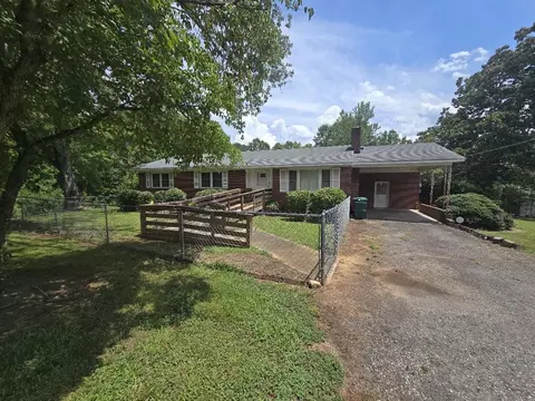 147 Batchelor Dr, Blacksburg, SC 29702