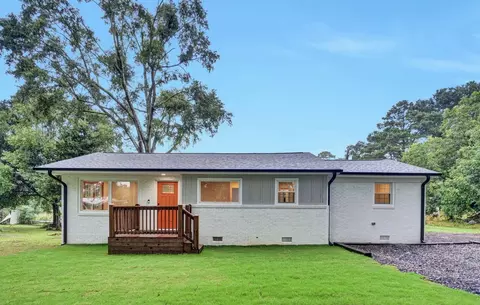 2141 Mayo Rd, Cowpens, SC 29330