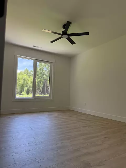 Bedroom - 141 Babb Rd, Campobello, SC 29322 photo 3 of 4