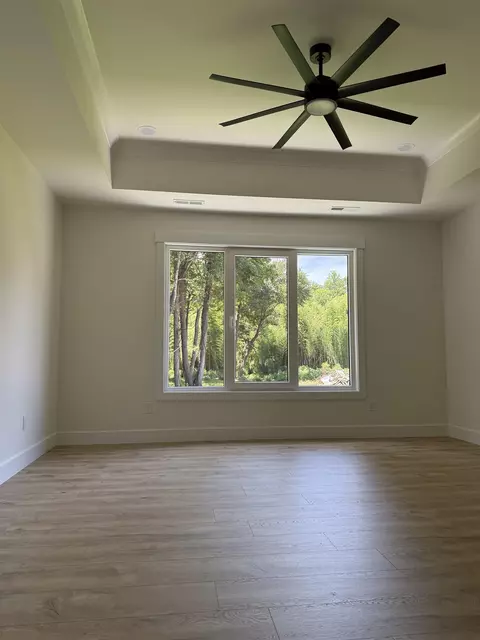 Bedroom - 141 Babb Rd, Campobello, SC 29322 photo 2 of 4