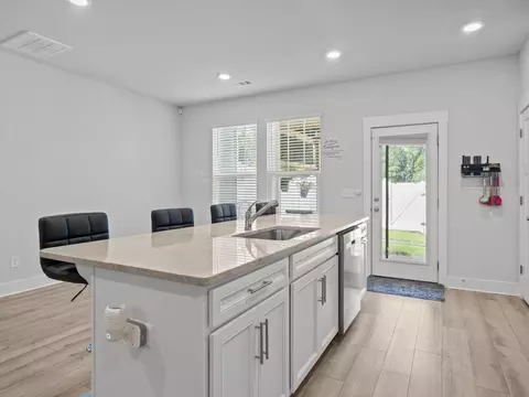 Kitchen - 1553 Rivermeade Dr, Moore, SC 29369 photo 5 of 5