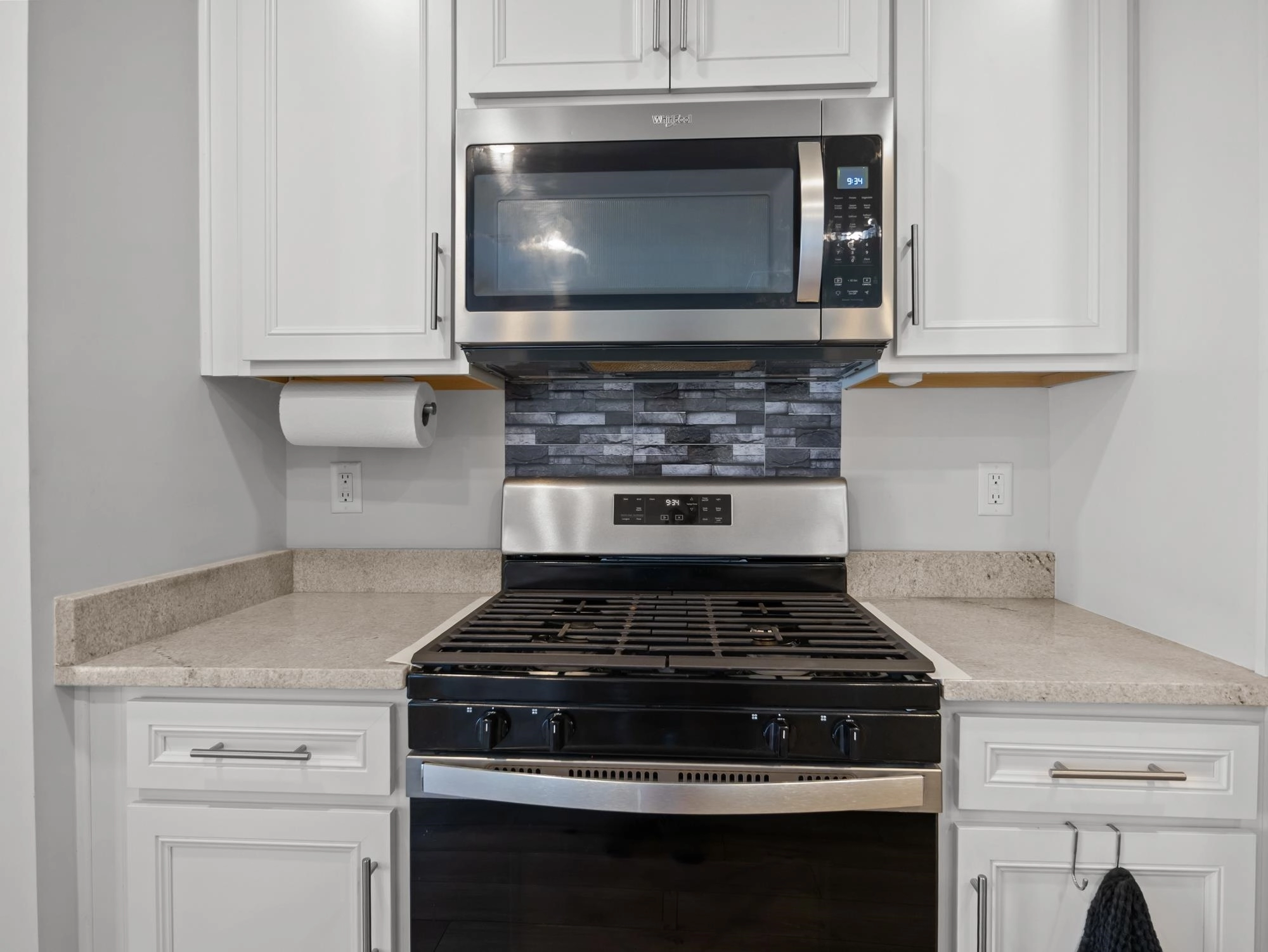 Kitchen - 1553 Rivermeade Dr, Moore, SC 29369 photo 3 of 5