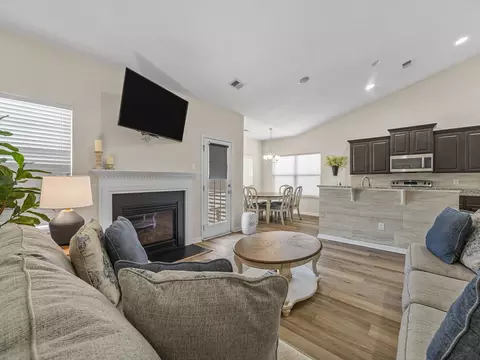 Living - 278 E Pyrenees Dr, Lyman, SC 29365 photo 2 of 4