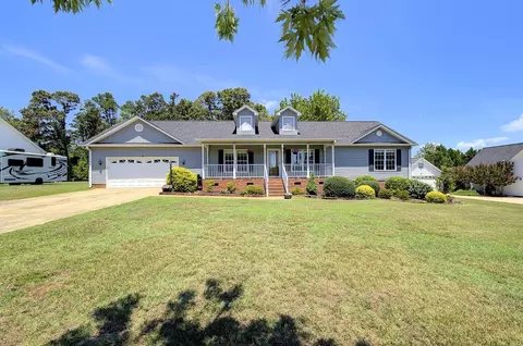 305 Jacob Creek Dr, Inman, SC 29349