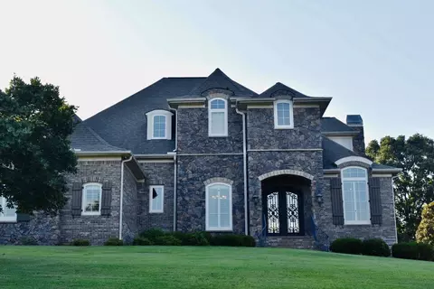 34 Great Lawn Dr, Piedmont, SC 29673