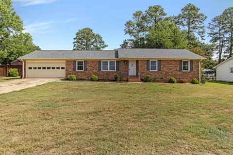 112 Shoally Park Dr, Boiling Springs, SC 29316