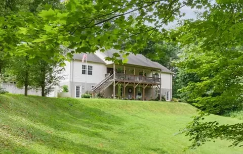 90 King Rd, Weaverville, NC 28787
