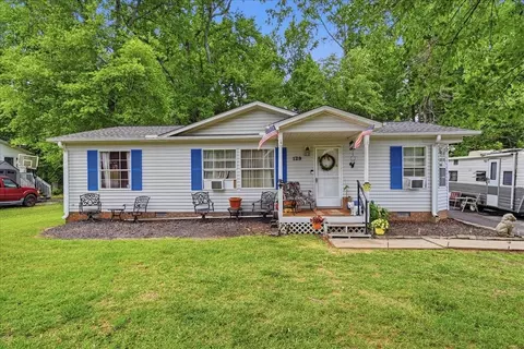 129 Notchwoods Dr, Boiling Springs, SC 29316
