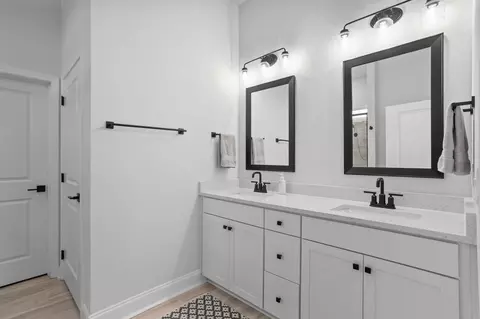 Bath - 1831 Wabash Pl, Boiling Springs, SC 29316 photo 1 of 3