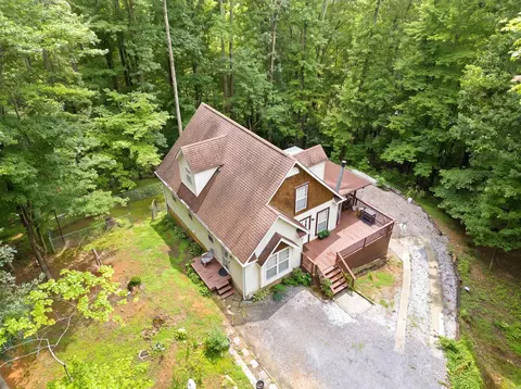 20 Forest Dr, Travelers Rest, SC 29690