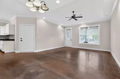 Living - 112 Dundee Ct, Anderson, SC 29621 photo 3 of 5