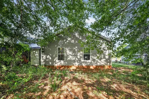 Exterior - 112 Dundee Ct, Anderson, SC 29621 photo 3 of 7