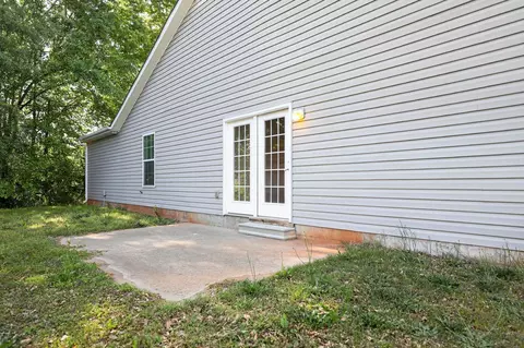 Exterior - 112 Dundee Ct, Anderson, SC 29621 photo 5 of 7