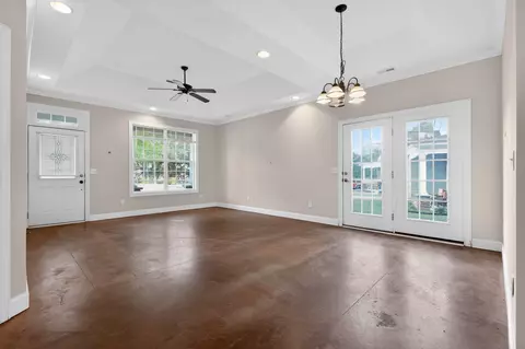 Living - 112 Dundee Ct, Anderson, SC 29621 photo 4 of 5