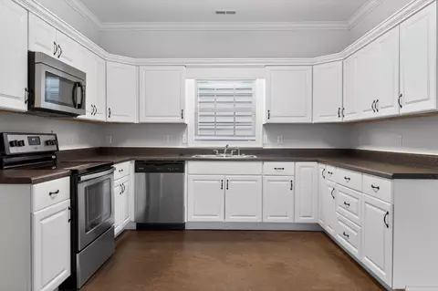 Kitchen - 112 Dundee Ct, Anderson, SC 29621 photo 2 of 3