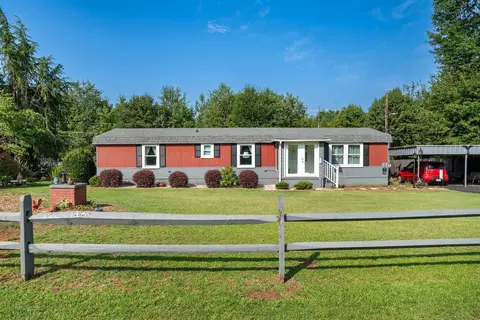 111 Sherland Dr, Boiling Springs, SC 29316