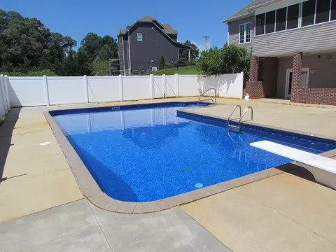 Exterior - 529 Albatross Rd, Easley, SC 29640 photo 4 of 4