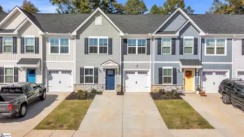 332 Kensley Dr, Greenville, SC 29617