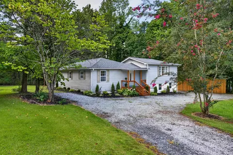 301 W Finger St, Landrum, SC 29356
