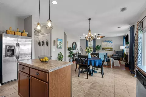 Kitchen - 11 Harwick Ct, Easley, SC 29642 photo 4 of 4