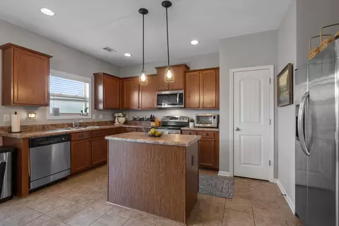 Kitchen - 11 Harwick Ct, Easley, SC 29642 photo 1 of 4