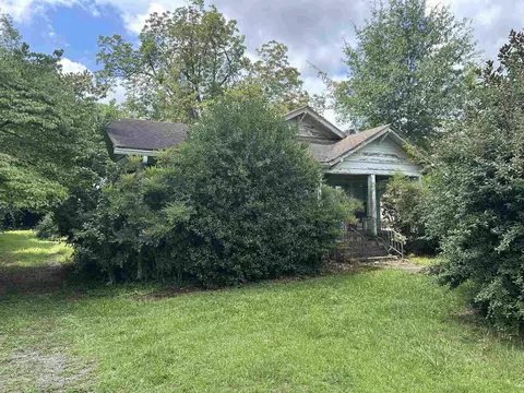 28 E Main St, Inman, SC 29349