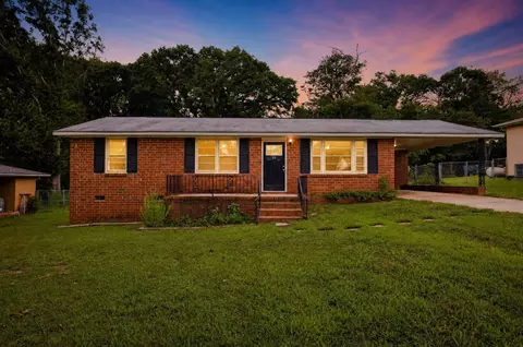 26 State Rd, Greenville, SC 29611