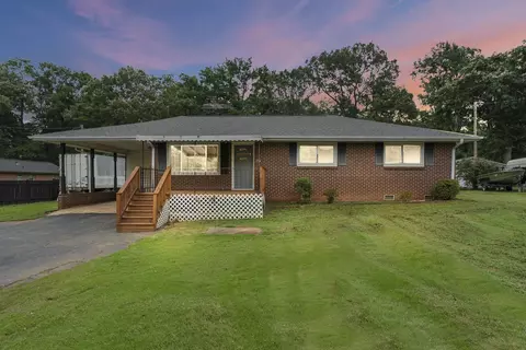 214 Crawford Cir, Spartanburg, SC 29301