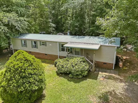 586 Kimbark Ln, Fountain Inn, SC 29644